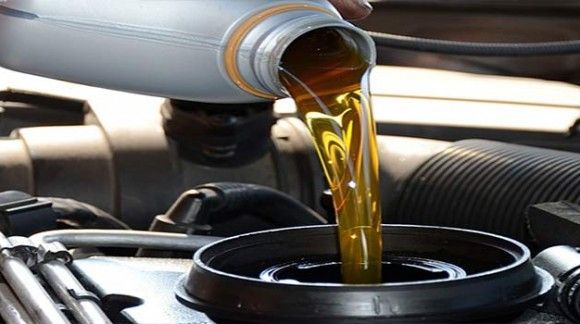 تعویض روغن موتور و فیلتر روغن مرسدس بنز کلاس c 